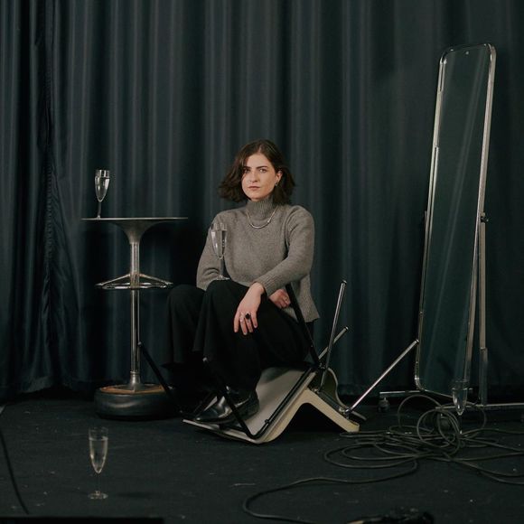 Meet your Posher, Vanessa - Picture 1 of 1